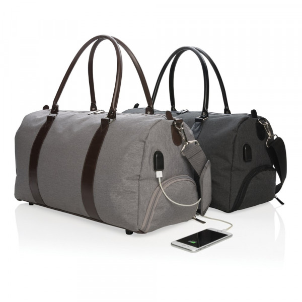Wochenendtasche mit USB-Ausgang